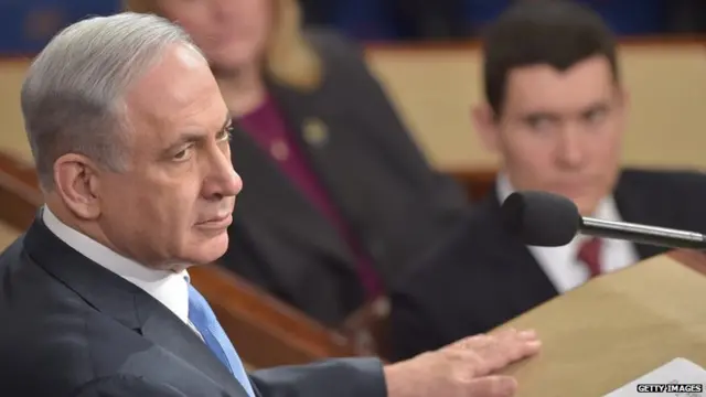 Benjamin Netanyahu speaks at the podium in Congress