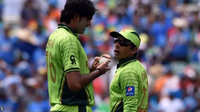 Mohammad Irfan and Misbah-ul-Haq