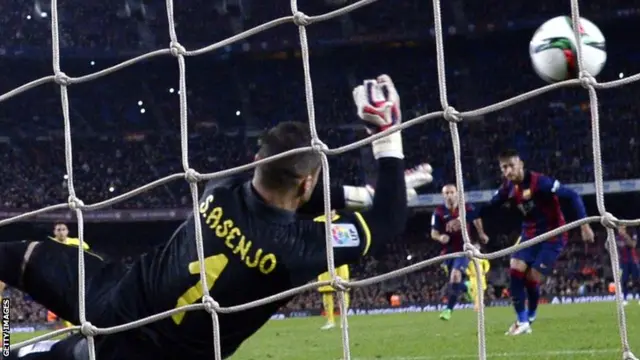 Neymar has penalty saved by Asenjo