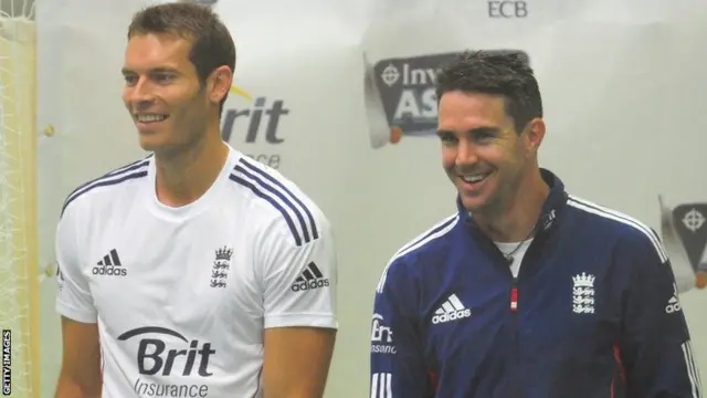 Chris Tremlett (left) and Kevin Pietersen