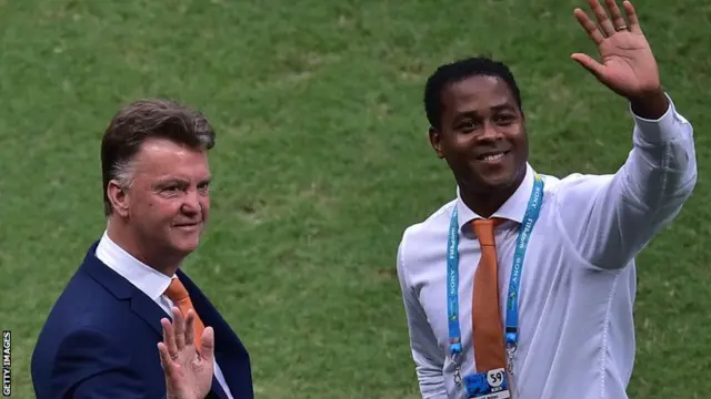 Patrick Kluivert (right), alongside Louis Van Gaal