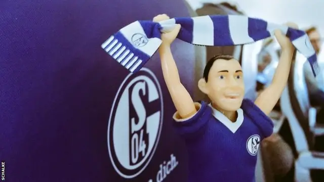 Schalke puppet