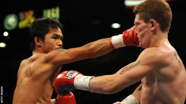 manny Pacquiao fighting Ricky Hatton in 2009