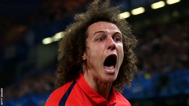 David Luiz celebrates