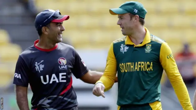 Mohammad Tauqir and AB de Villiers