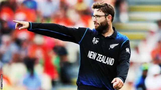 New Zealand bowler Daniel Vettori