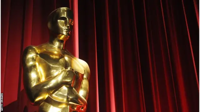 Oscar statue