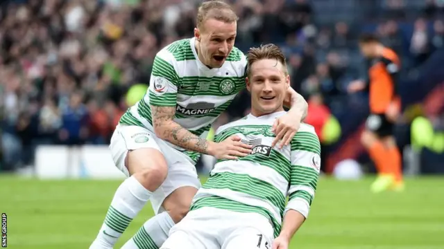 Kris Commons celebrates his goal for Celtic