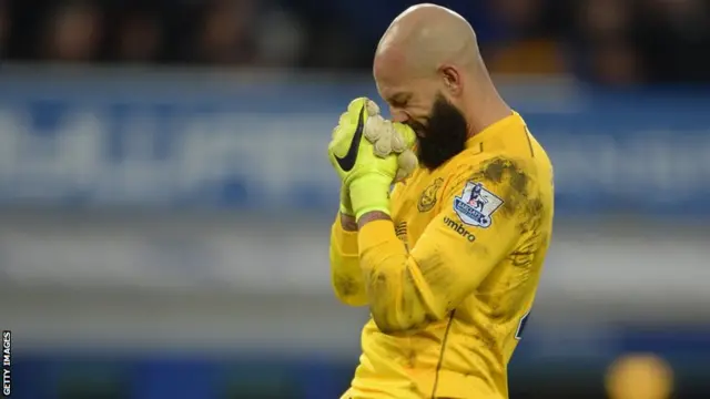 Everton goalkeeper Tim Howard