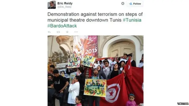 Demonstrators gather in central Tunis - March 18, 2015