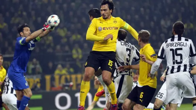 Borussia Dortmund v Juventus