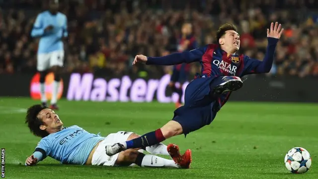 Silva fouls Messi