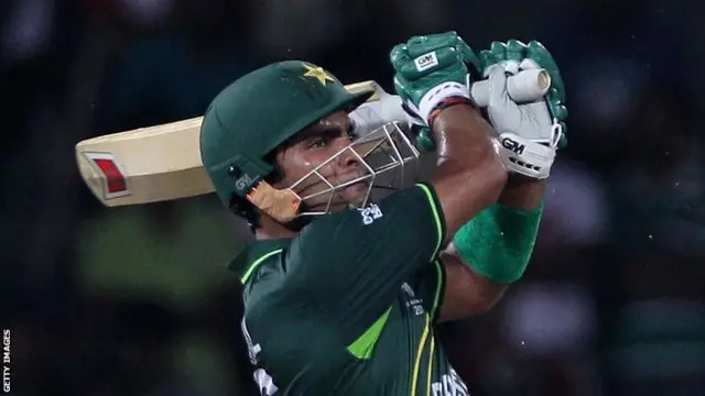 Umar Akmal