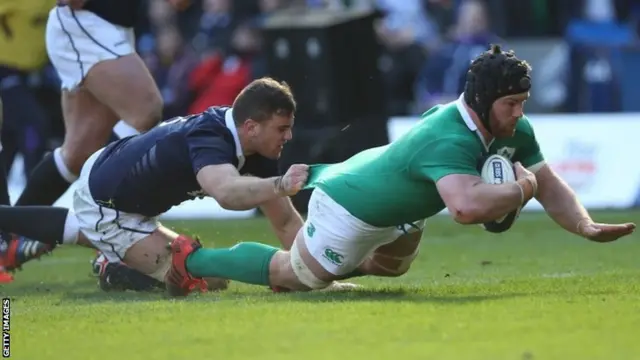 Sean O'Brien scores a try