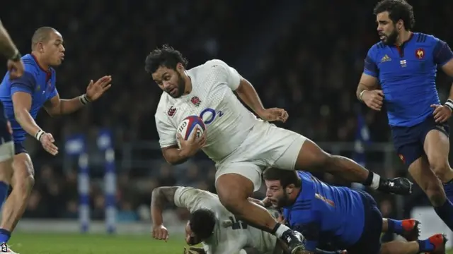 Billy Vunipola scores a try