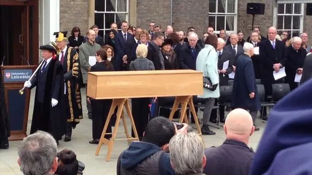 richard's coffin