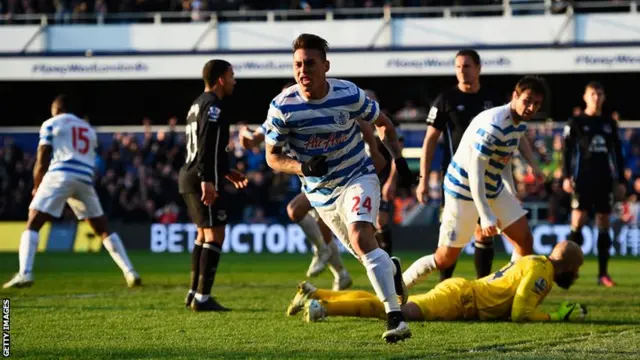 Vargas celebrates his goal