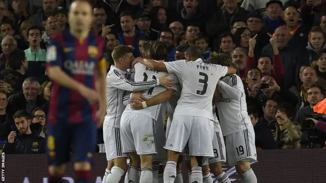 Real Madrid celebrate Ronaldo's goal