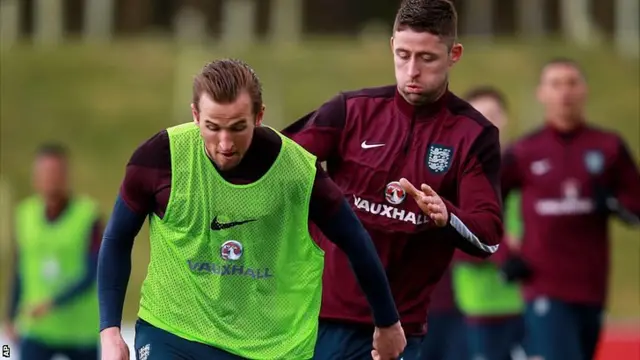 Harry Kane and Gary Cahill in England training