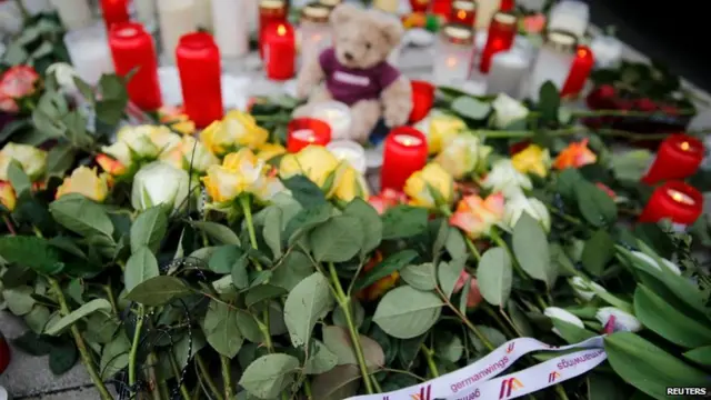 Tributes at Cologne Bonn airport