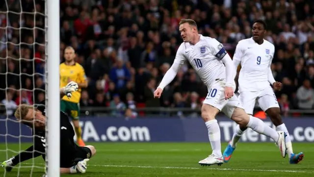 Wayne Rooney scores