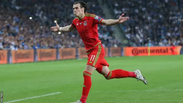 Gareth Bale celebrates his goal