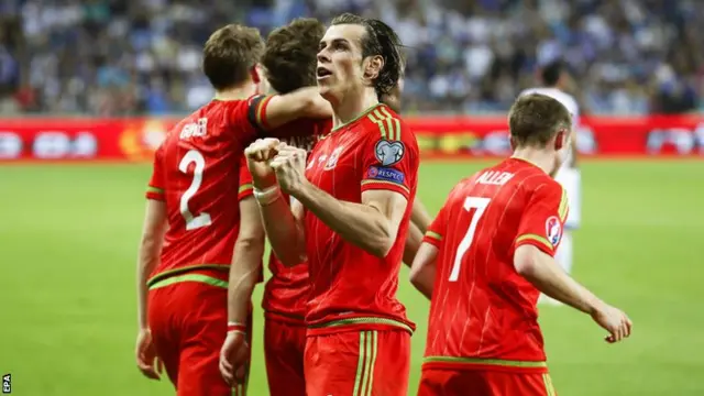 Gareth Bale celebrates