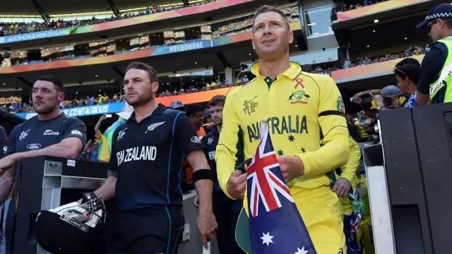 New Zealand captain Brendon McCullum (C) and Australia captain Michael Clarke (R)