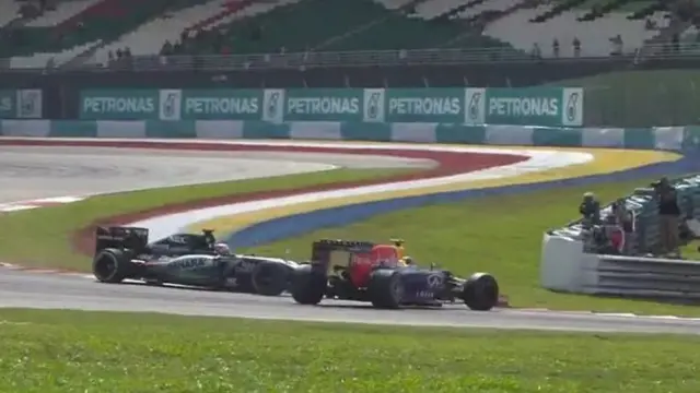 Hulkenburg collides with Kvyat
