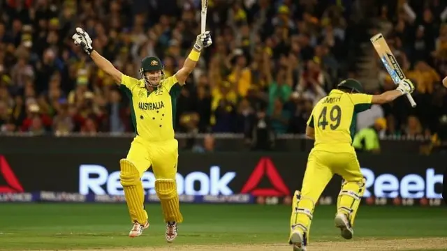 Shane Watson and Steve Smith of Australia celebrate