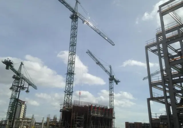 Cranes on former Millgarth site