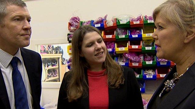 Willie Rennie and Jo Swinson at a jewellers in Kirkintilloch