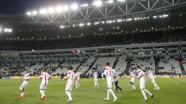 England warm up