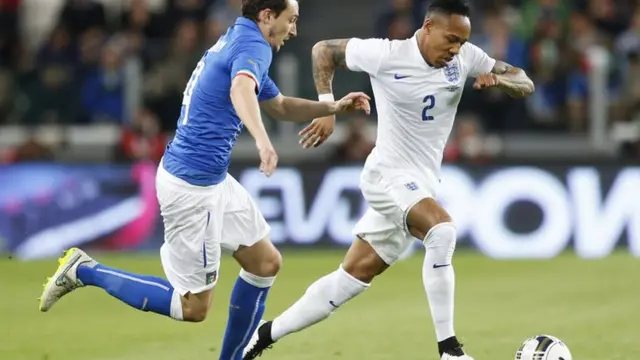 Matteo Darmian challenges Nathaniel Clyne