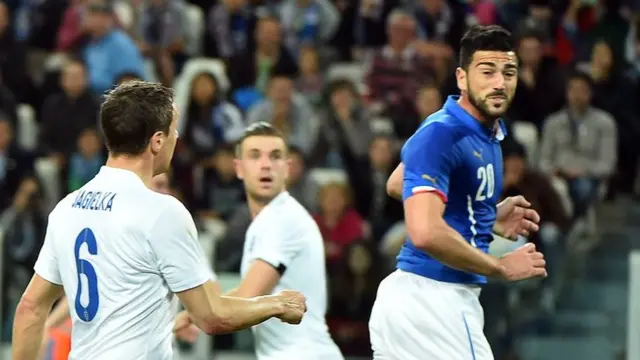 Graziano Pelle scores for Italy