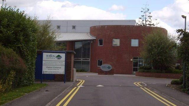 Totton College