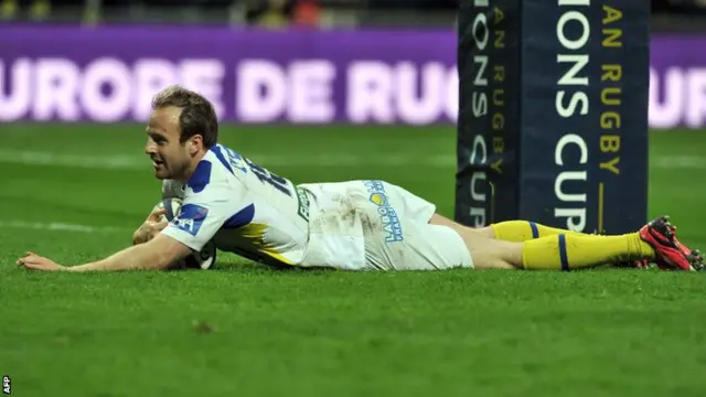 Nick Abendanon scores for Clermont