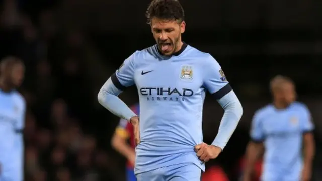 Martin Demichelis reacts