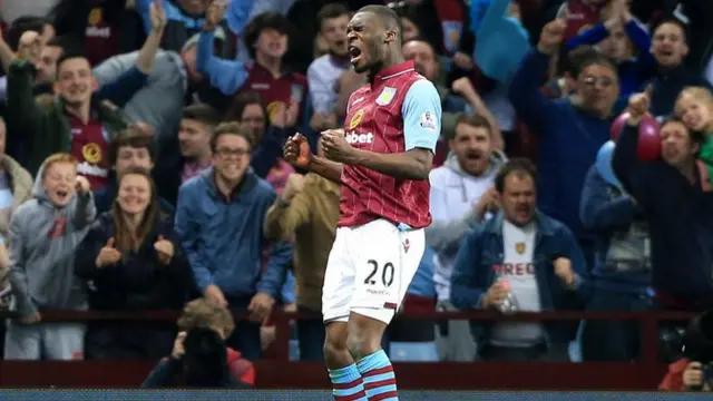 Christian Benteke celebrates