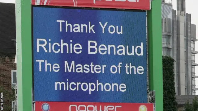 A tribute to Richie Benaud on the big screen at the Oval on the occasion of his last commentary game on English soil (2005)