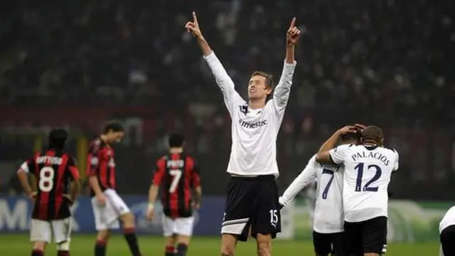 Peter Crouch scores against AC Milan