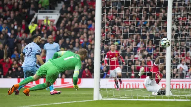 Ashley Young scores United's equaliser