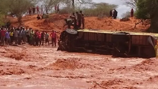 rescue attempt on bus in a river