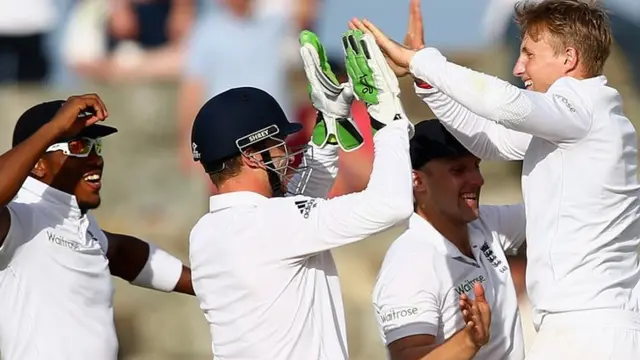 Joe Root celebrates