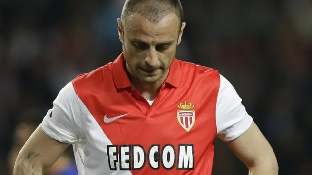 Dimitar Berbatov looks dejected