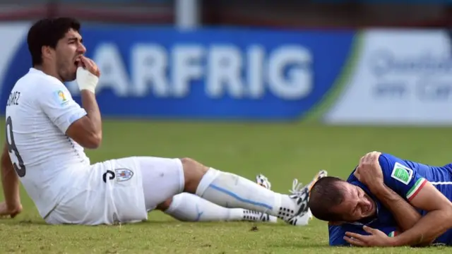 Luis Suarez and Giorgio Chiellini