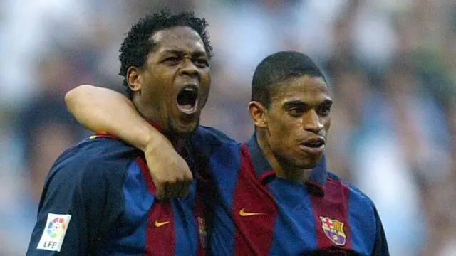 Michael Reiziger (right) with Patrick Kluivert during their Barcelona days