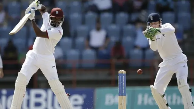 Darren Bravo batting