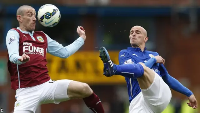 David Jones and Esteban Cambiasso