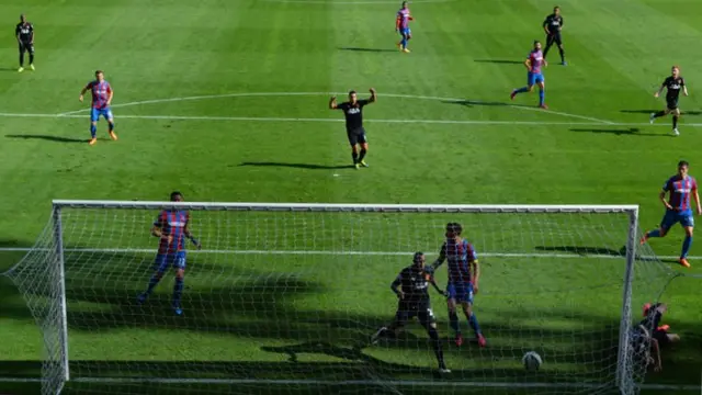 Dame N'Doye scores for Hull